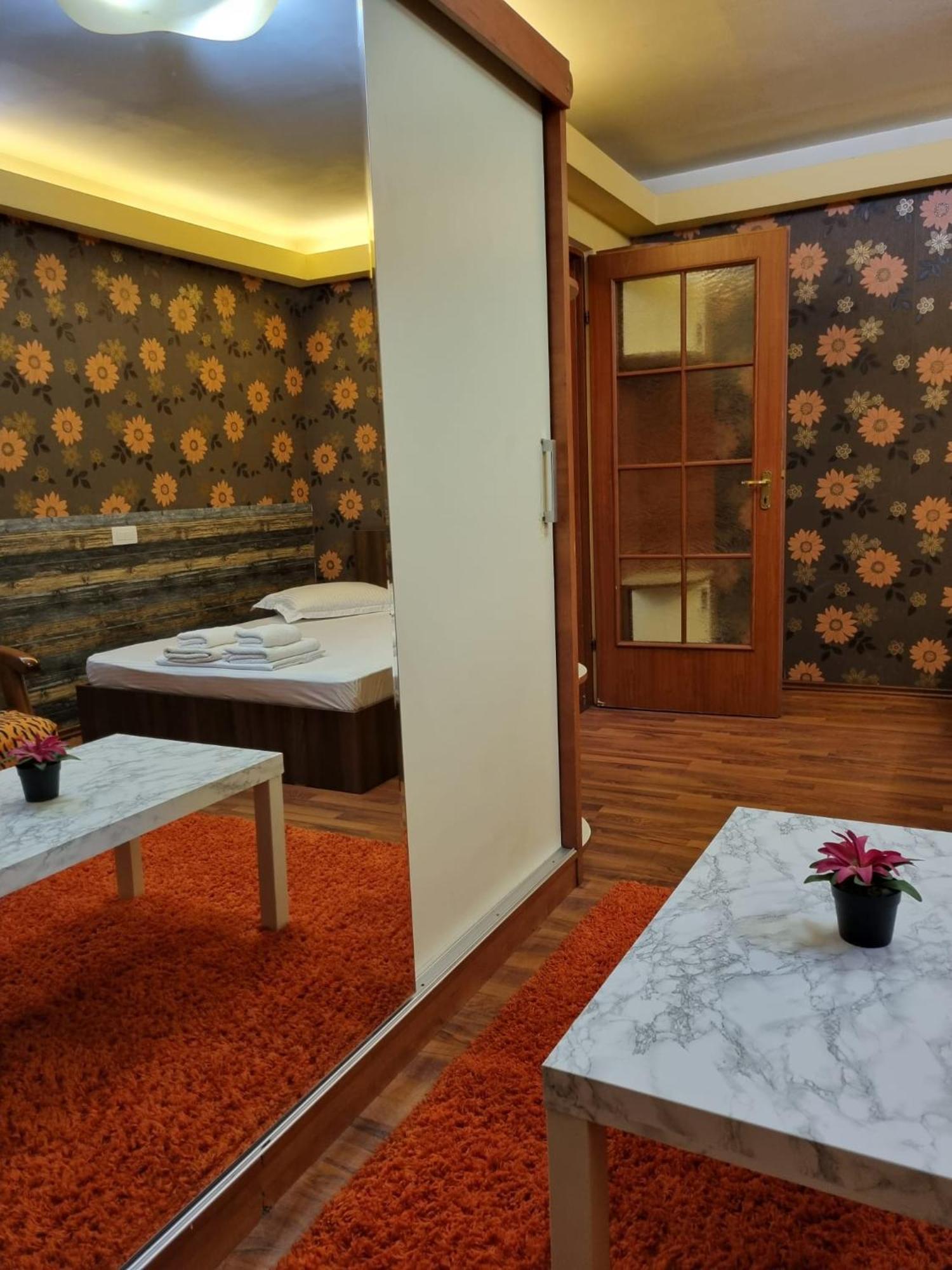 My House - Ultracentral Romana Square Near Old Town Bucarest Extérieur photo