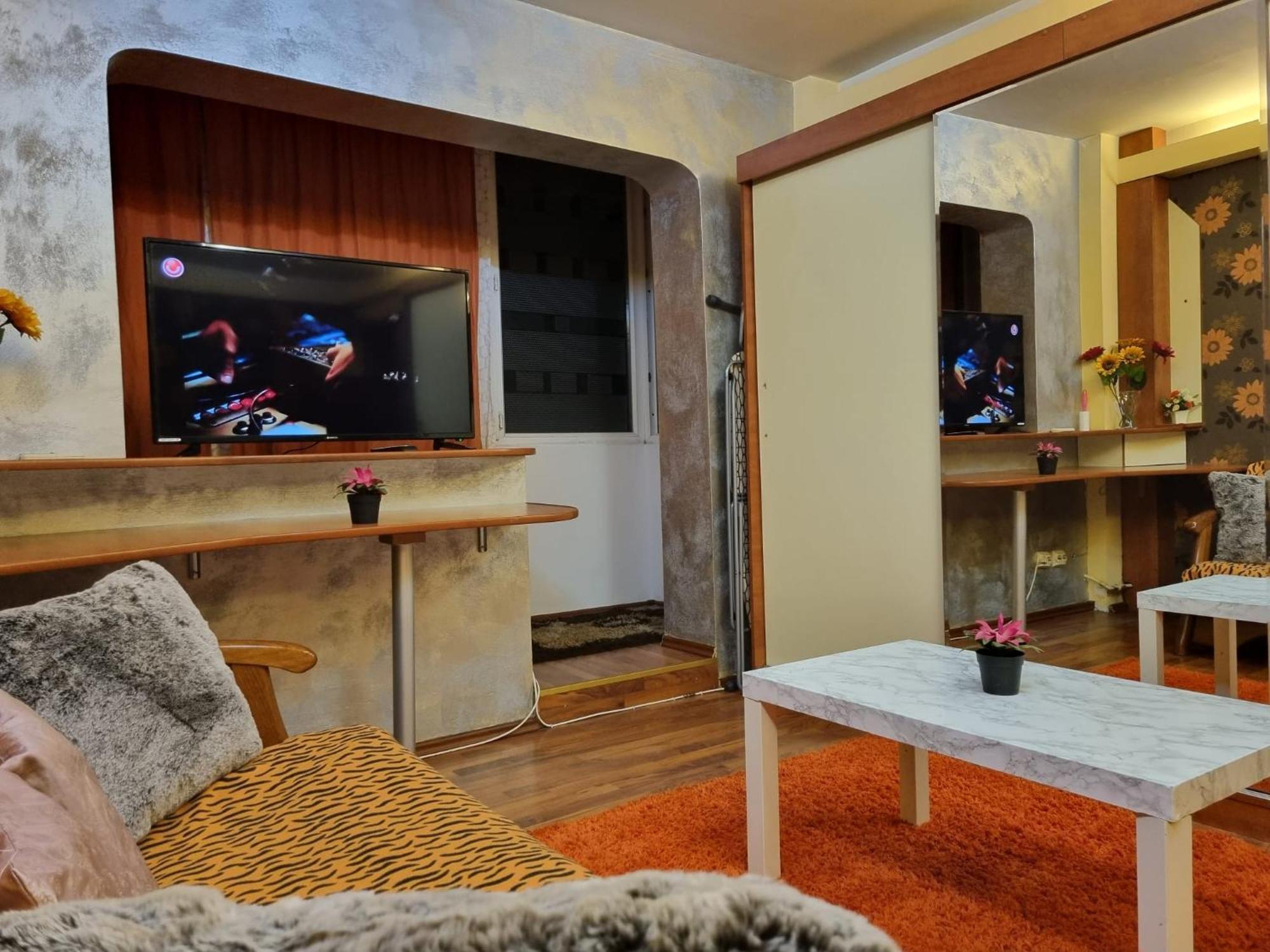 My House - Ultracentral Romana Square Near Old Town Bucarest Extérieur photo